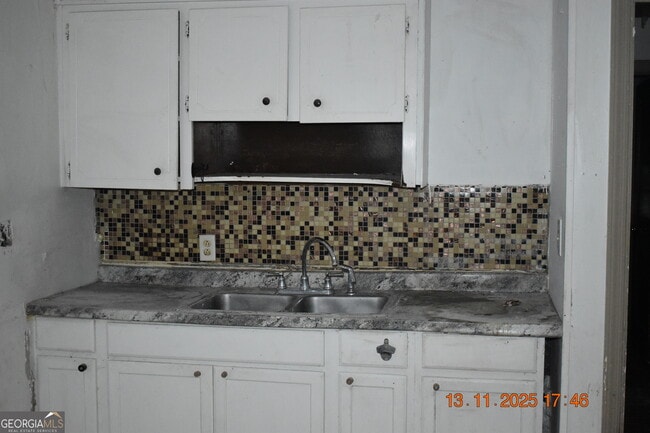 Building Photo - 3189 Somerset Dr