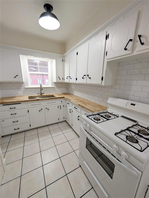 Building Photo - 1500 N Drexel Blvd