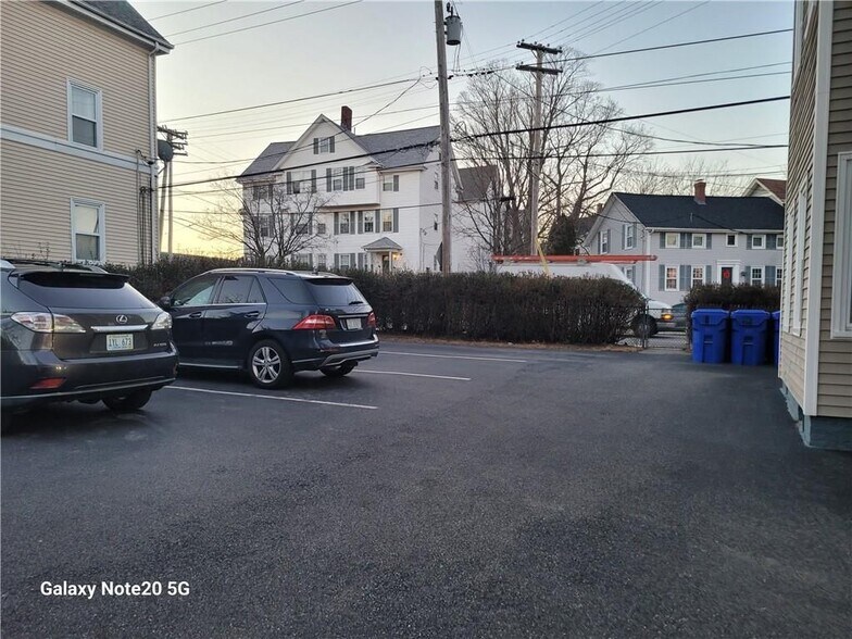 Building Photo - 230 Pawtucket Ave