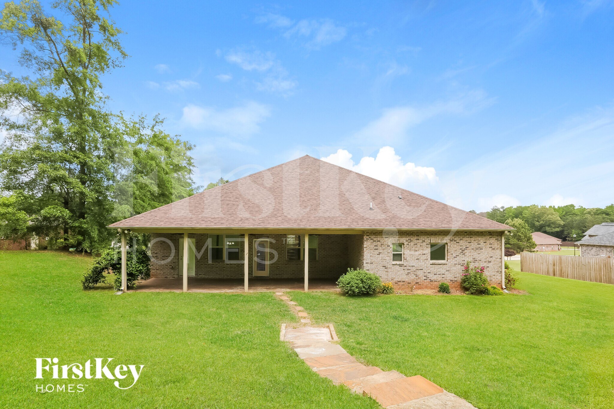 Building Photo - 1022 Yorkshire Dr
