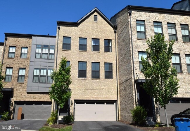 Building Photo - 23079 Sullivans Cove Sq