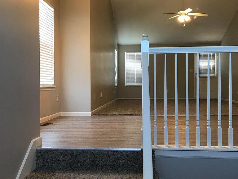Building Photo - 3913 SW Chartwell Ct