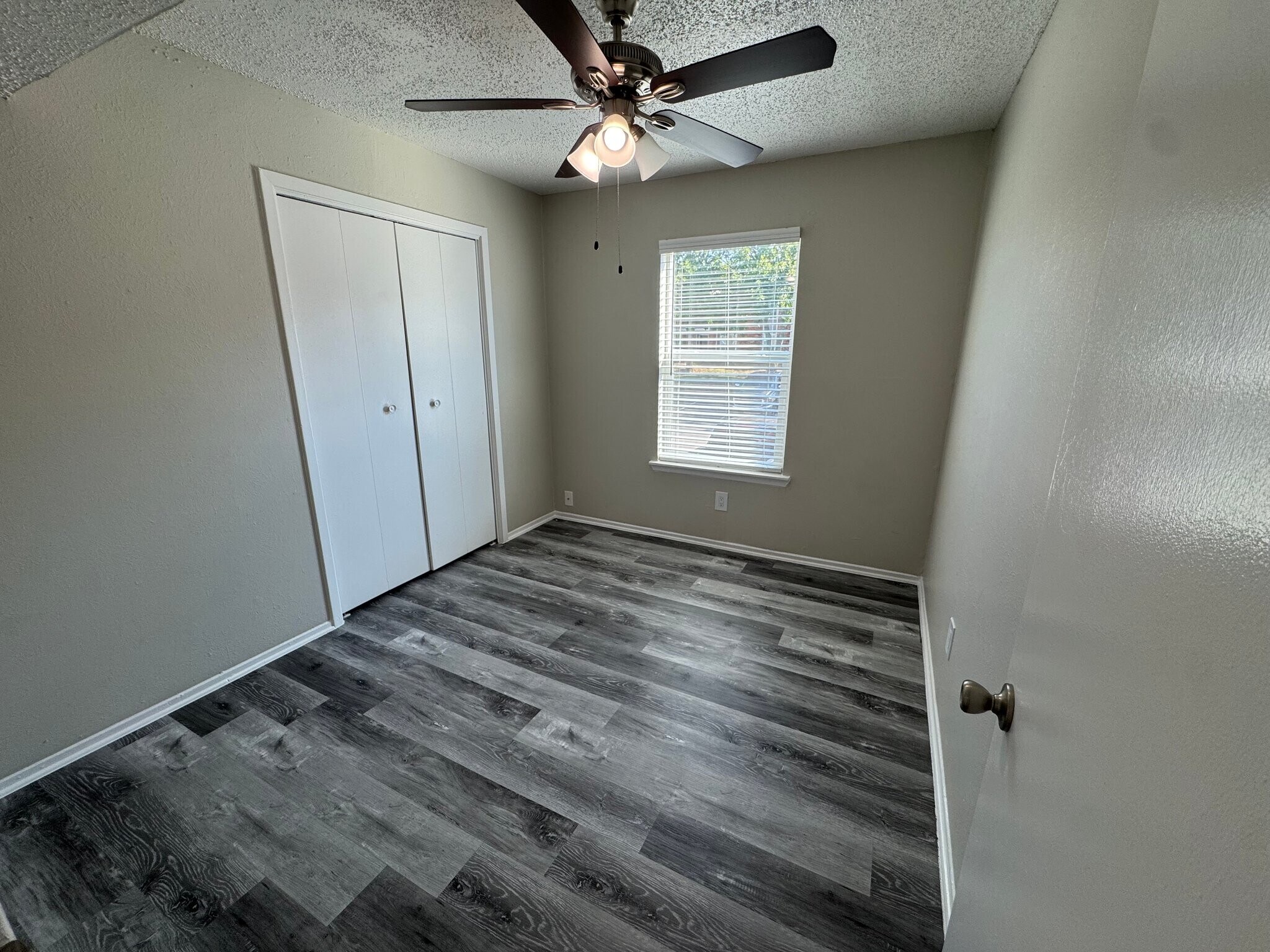 Building Photo - 2010 Estrada Pkwy