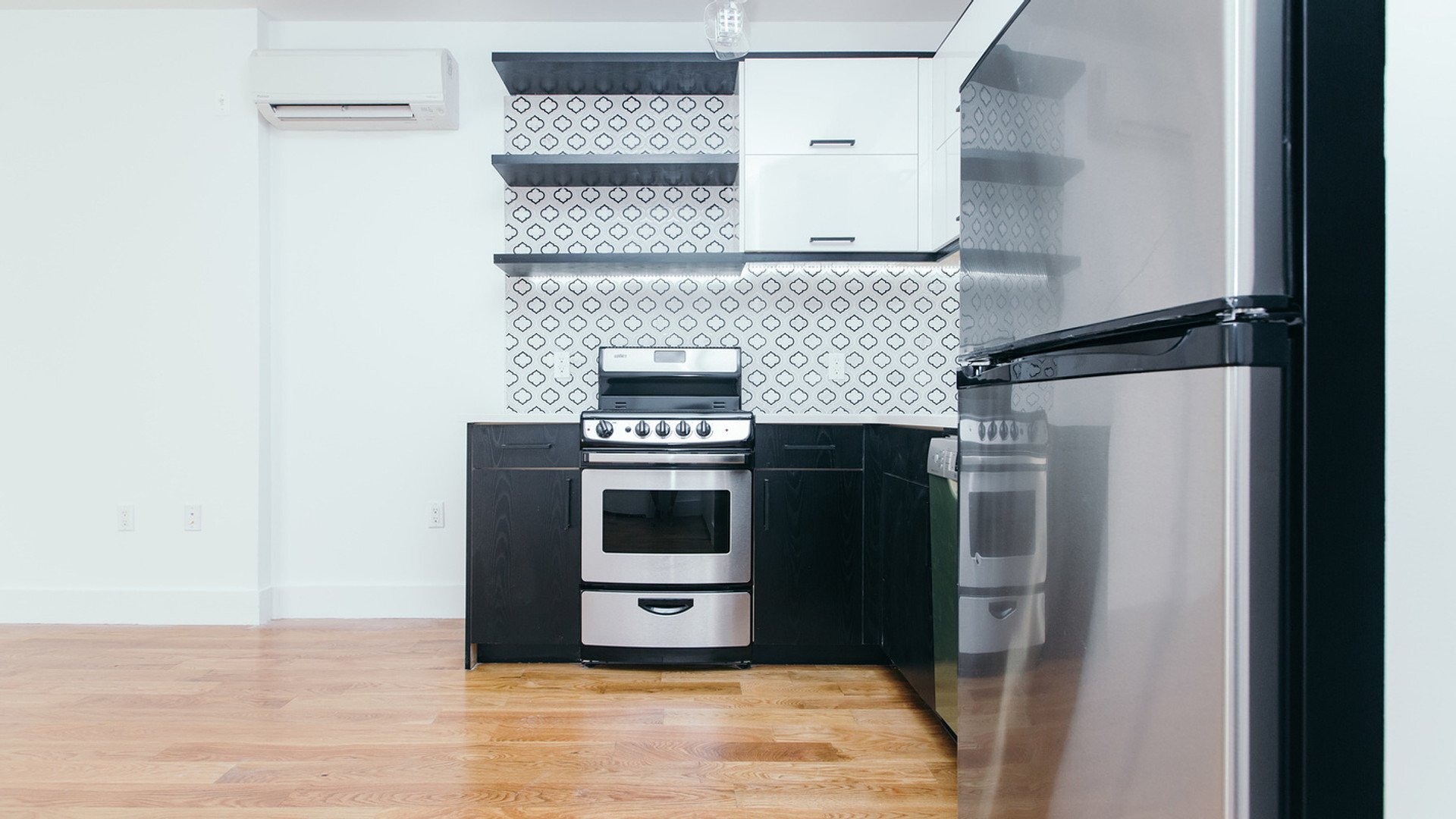 Building Photo - 876 Bergen St