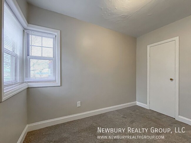 Building Photo - Welcome to WestWood Apartments: Your 2 Bed...