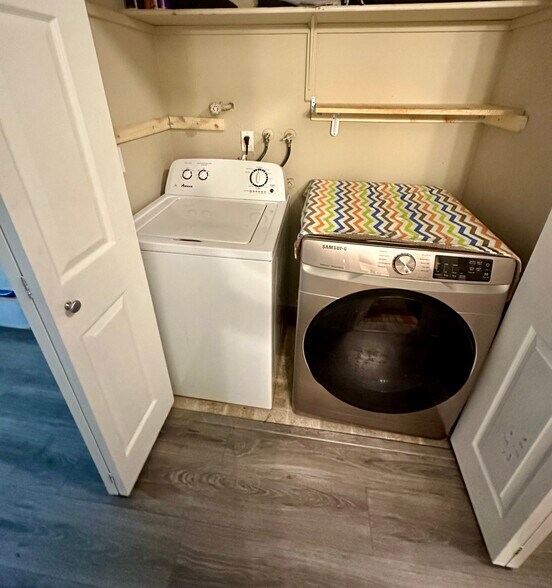 Building Photo - 9260 SW 146th Ter