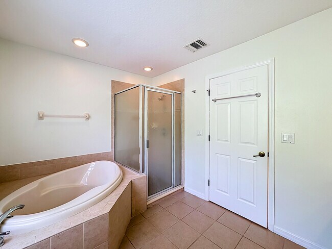 Building Photo - 6416 Las Palmas Way