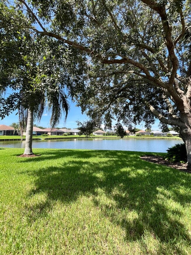 Building Photo - Beautiful rental located in the highly sou...
