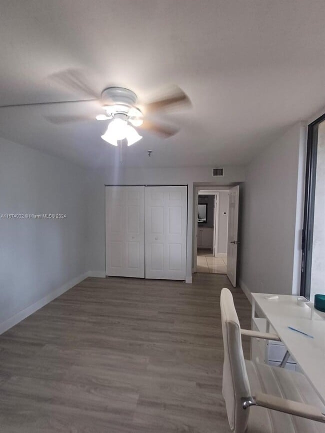 Building Photo - 2 bedroom in North Miami Beach FL 33179