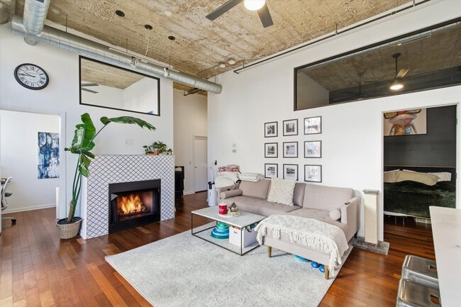 Building Photo - 1521 W Haddon Ave