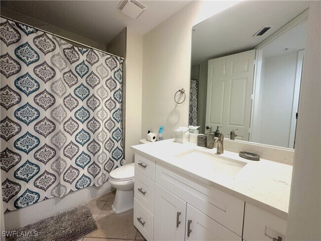 Building Photo - 400 Flagship Dr