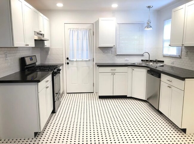 Building Photo - Charming Four-Bedroom Home Close to TTU Ready for Summer 2026