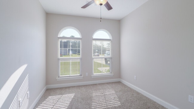 Building Photo - 6237 Cypress Ln