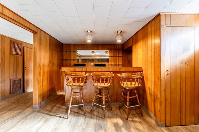 Building Photo - 4856 Wick Dr