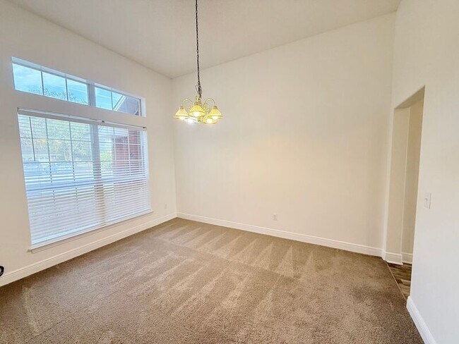 Building Photo - 7945 Amethyst Dr