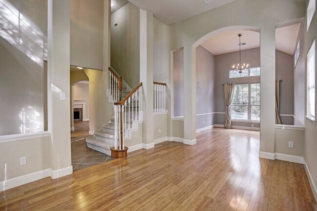 Building Photo - 147 N Willow Point Cir