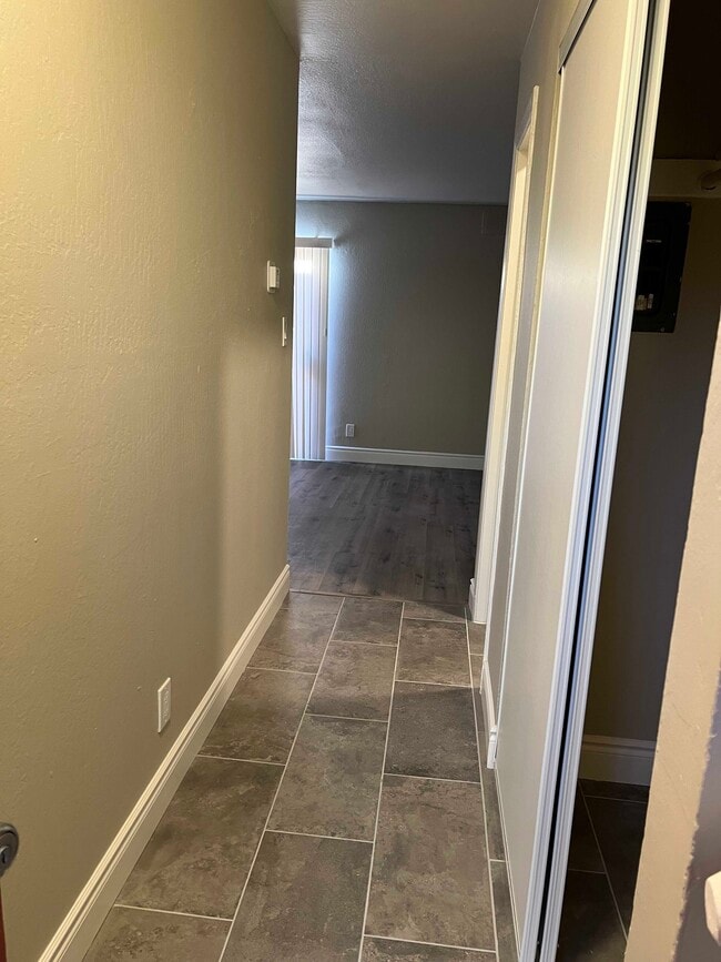 Building Photo - 2125 92nd Ave