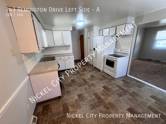 Building Photo - 743 Remington Dr