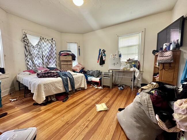 Building Photo - 17 Stratton Ter