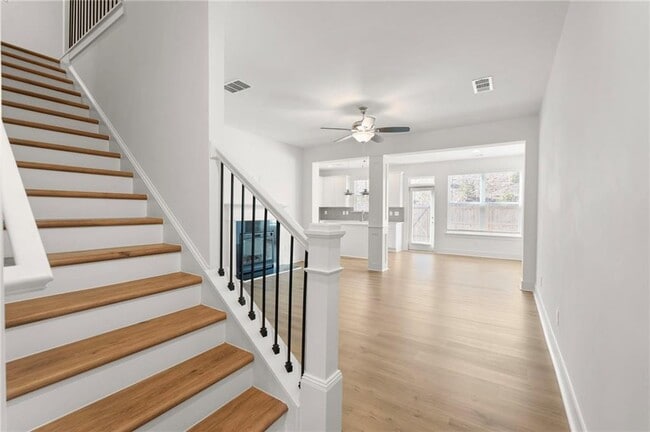 Building Photo - 2469 Honey Wy