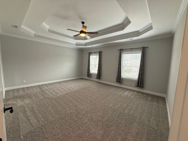 Building Photo - Ooltewah Gem! 3BR Home with Pool + Walking Trails