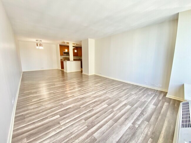 Building Photo - 155 N Harbor Dr