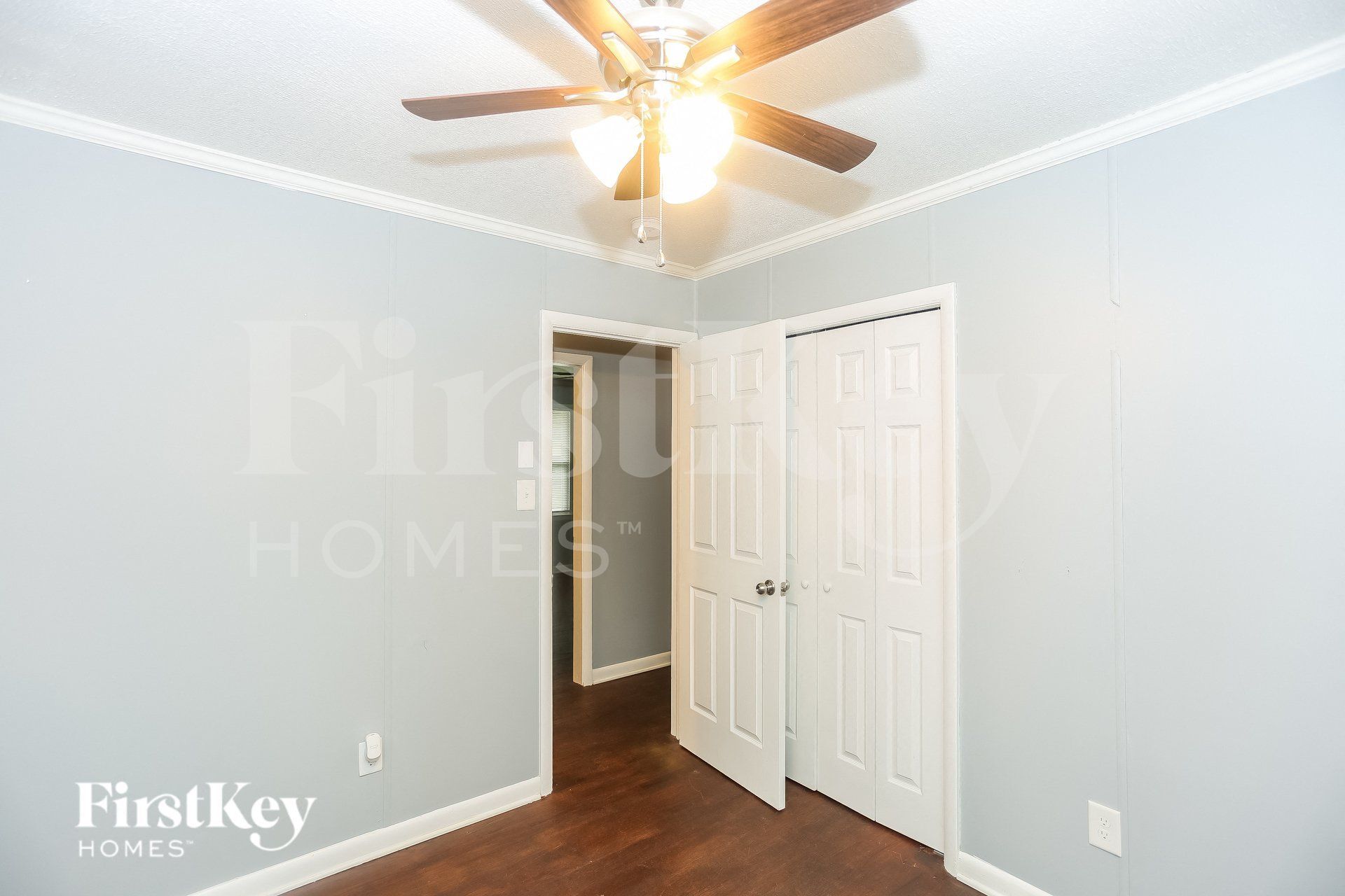 Building Photo - 1502 Kingston Dr