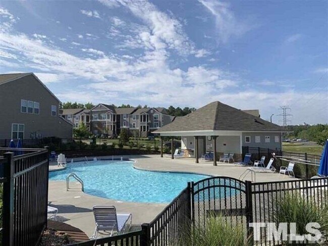 Building Photo - 120 Cambria Ln