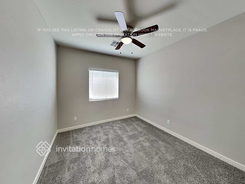 Building Photo - 7421 S 23rd Dr