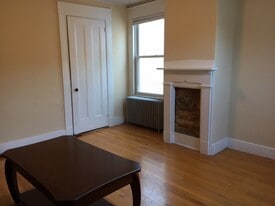 Building Photo - 282 Brackett Street