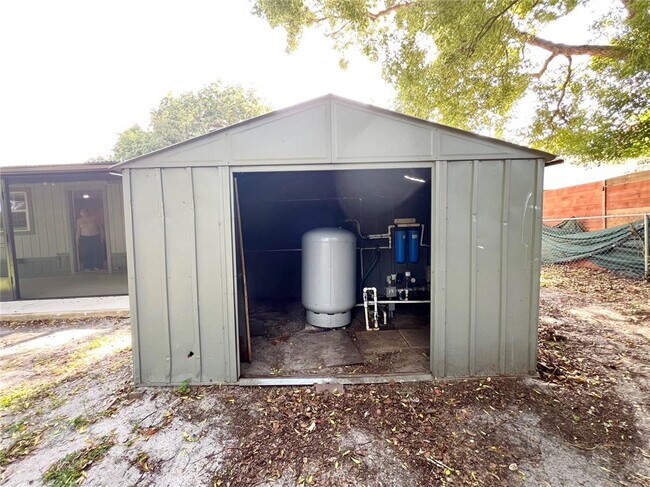 Building Photo - 7925 Napoleon St