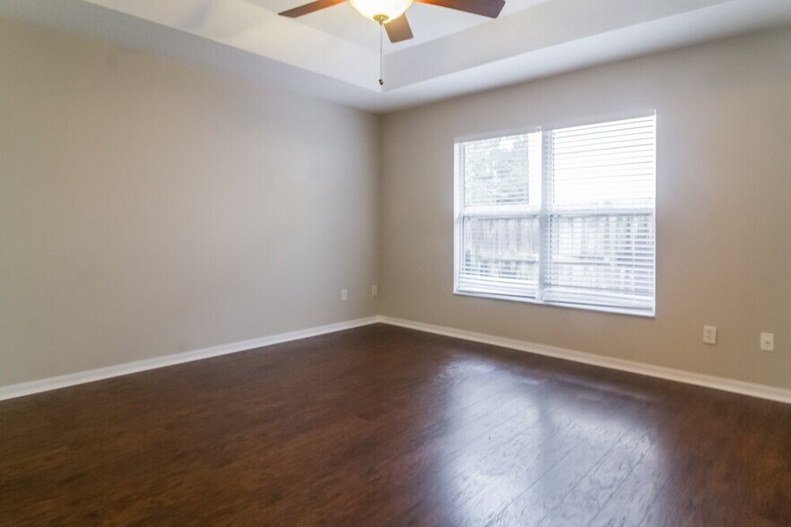 Building Photo - 645 Maya Susan Loop