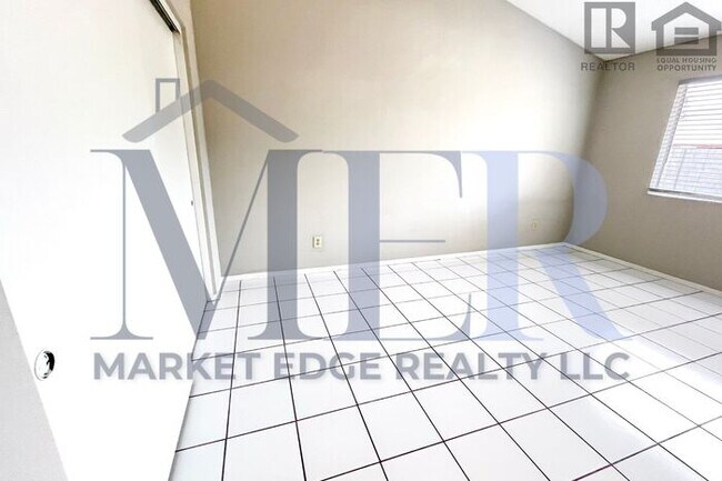 Building Photo - 1Bed/1Bath House at 31st Ave/Beardsley! $1...