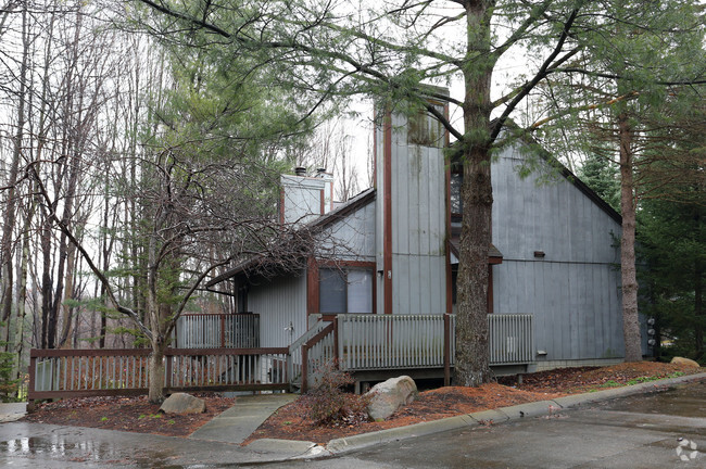 Building Photo - Pine Mill Ridge Apartments