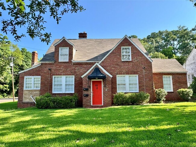 Primary Photo - 105 Arlington Rd
