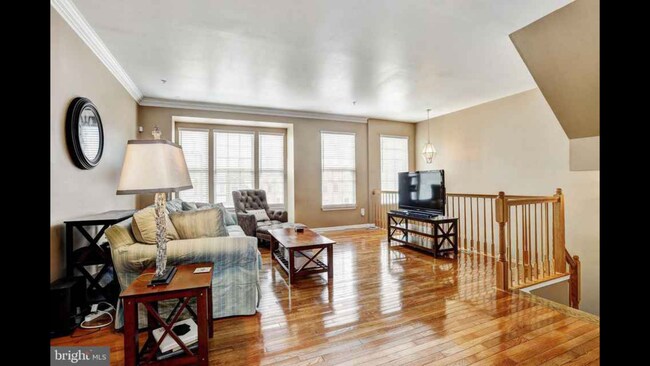 Building Photo - 65 Two Rivers Dr