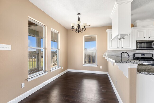 Building Photo - 205 Rue Orleans St