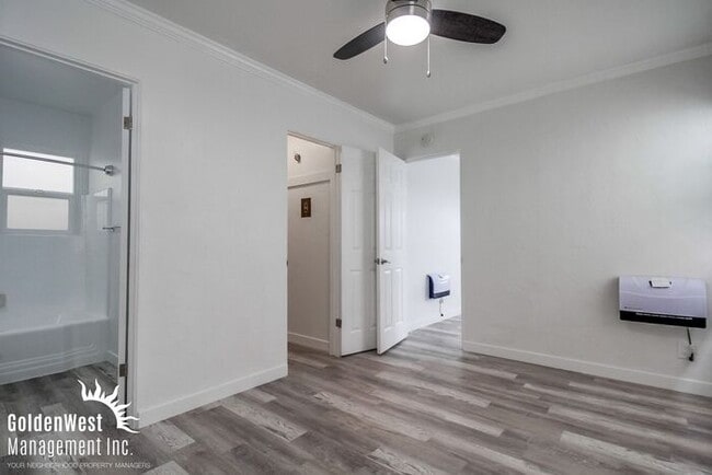 Building Photo - Remodeled 1Bd/1Ba Upstairs Condo in the He...