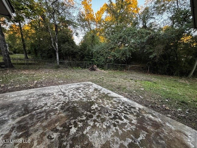 Building Photo - 5318 Venetian Way