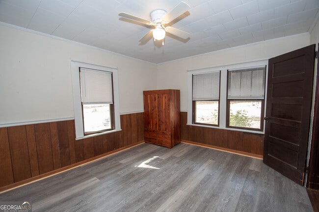 Building Photo - 65 Bradfield Dr