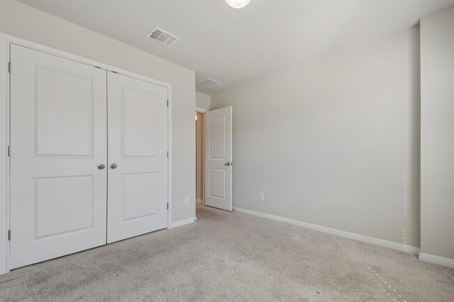 Building Photo - 112 Comet Pointe Dr