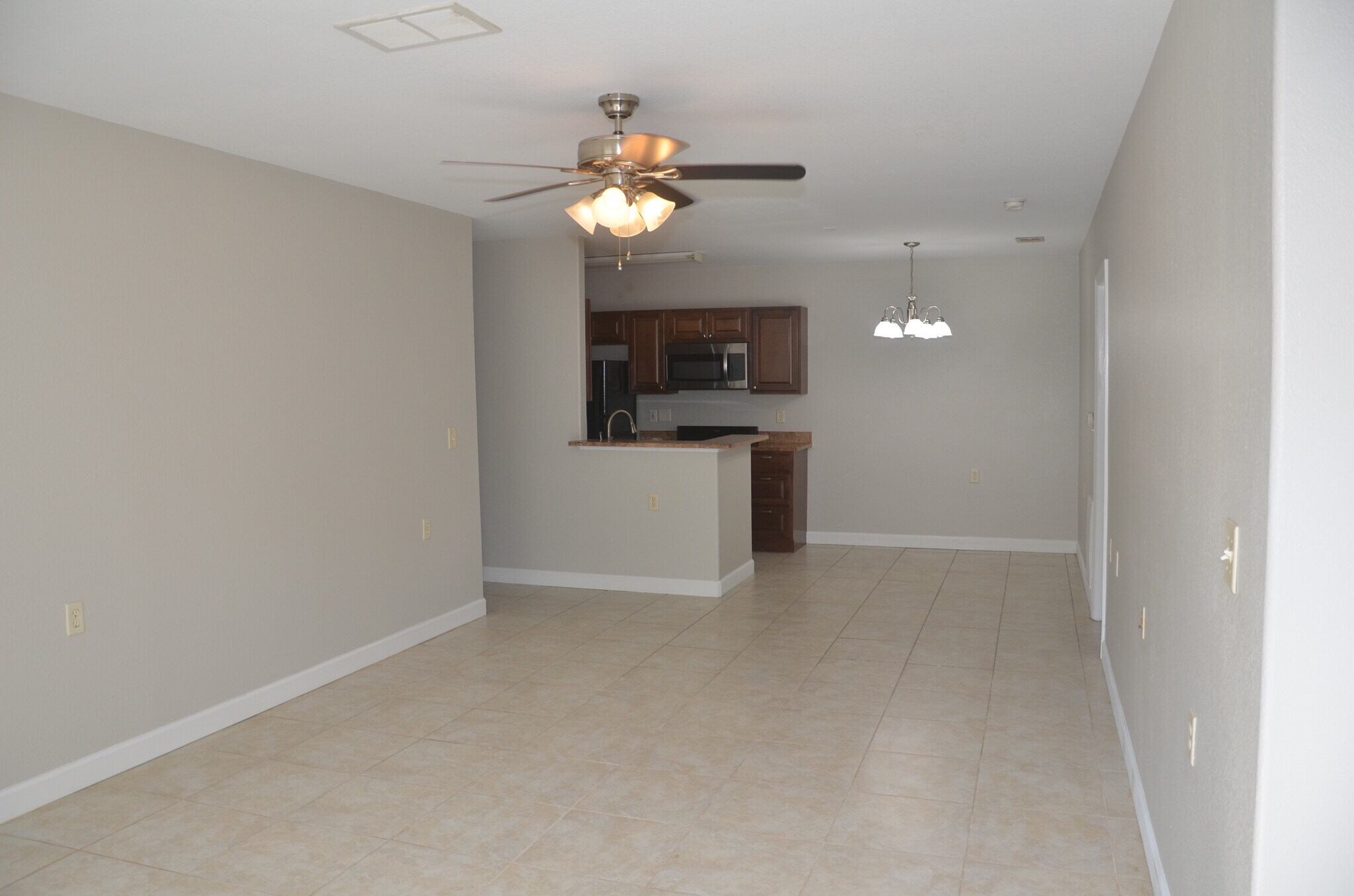 Living Room - 897 Fording Island Rd