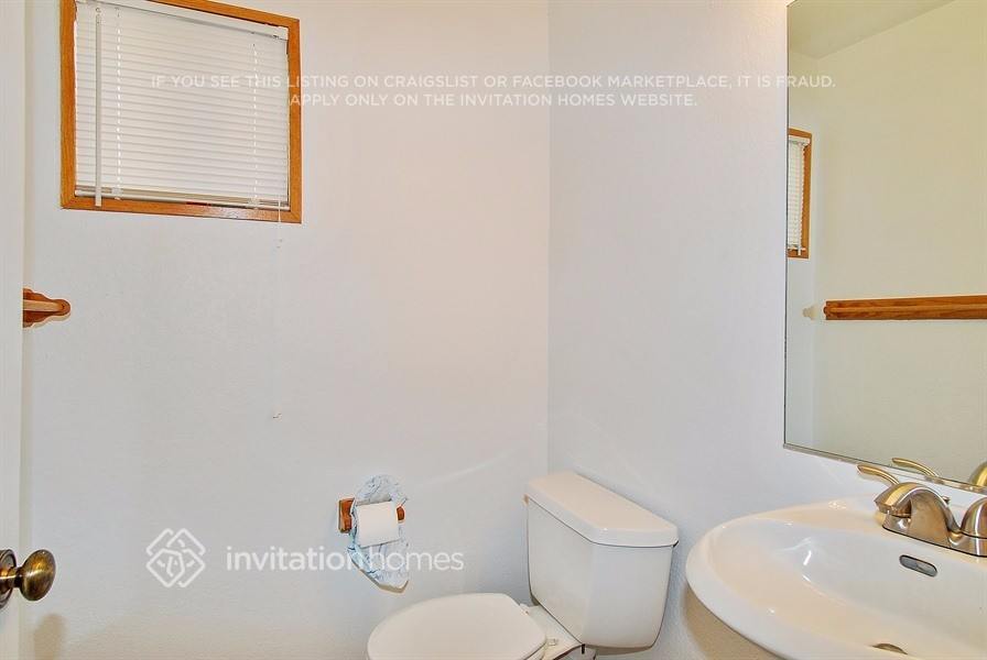 Building Photo - 31089 Tecumseh Ct