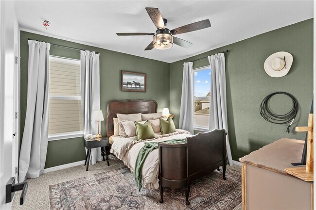 Building Photo - 376 Lost Mine Peak Ln