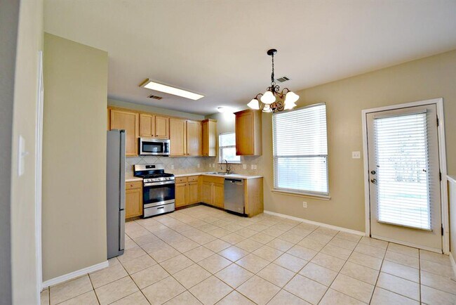 Building Photo - 14412 Ballycastle Trail