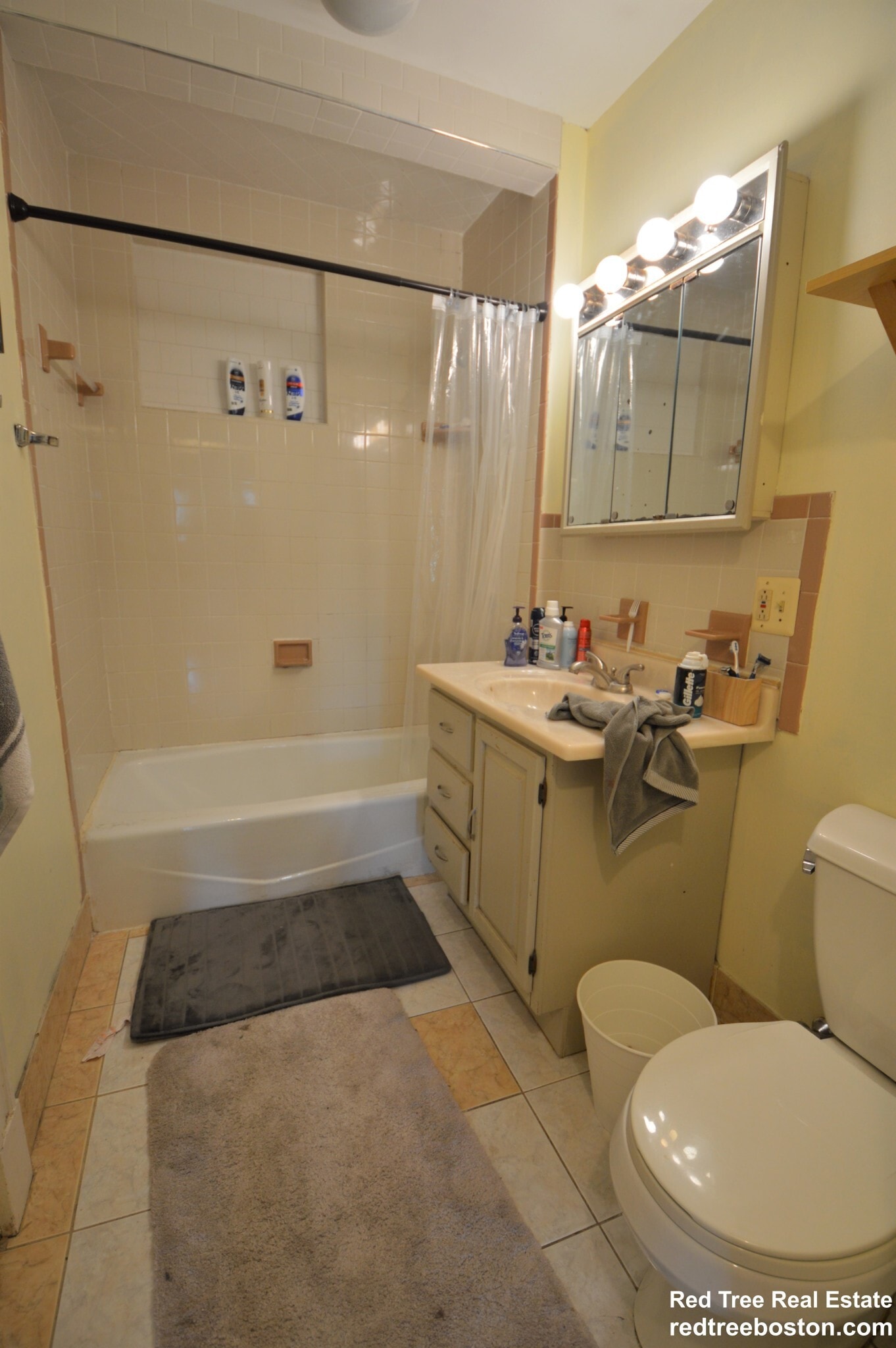 Building Photo - 1906 Beacon St