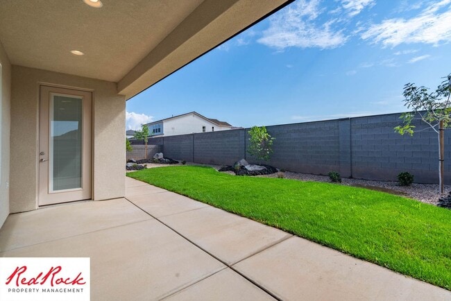 Building Photo - Beautiful 4-Bedroom 2.5 Bath with a 3 Car ...