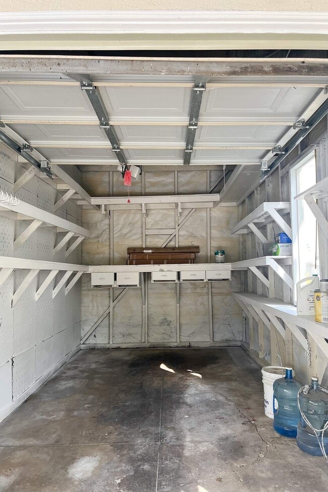 Building Photo - 4850 Floristan Ave