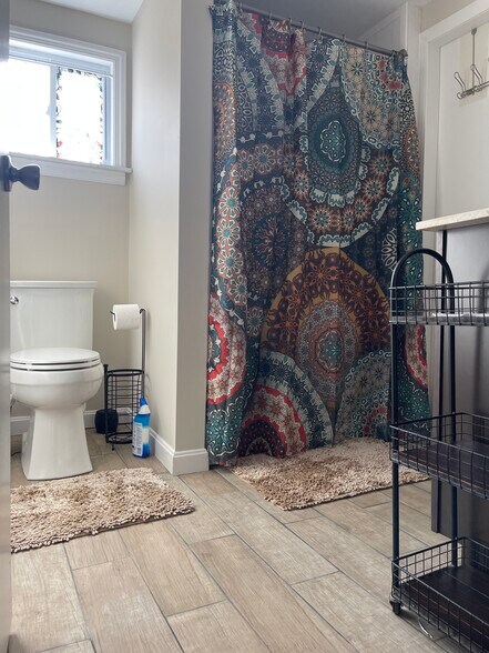 Building Photo - 779 Southbridge St