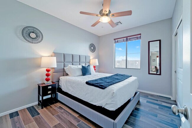 Building Photo - 1549 E Judi Pl